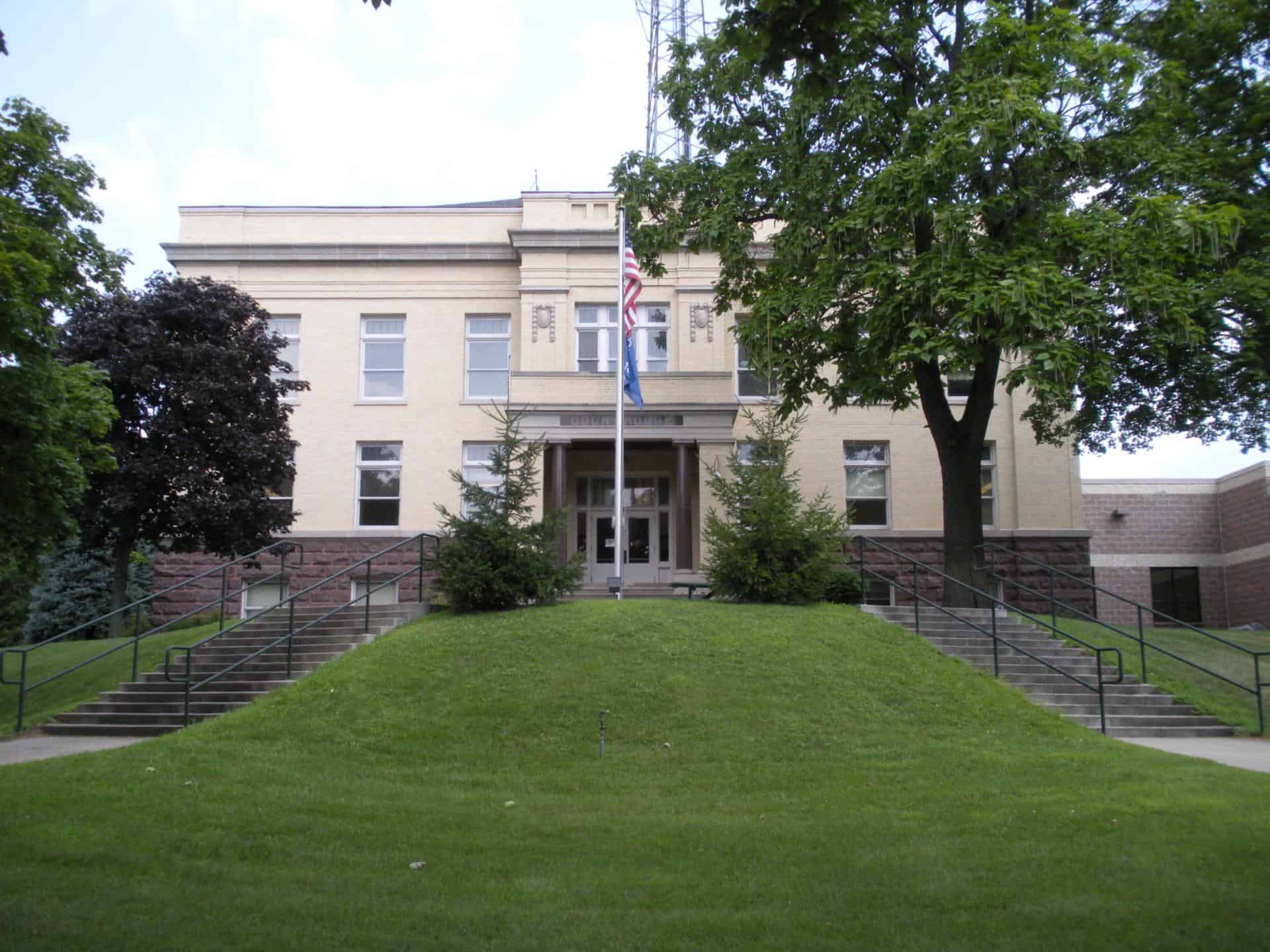 Courthouse Building